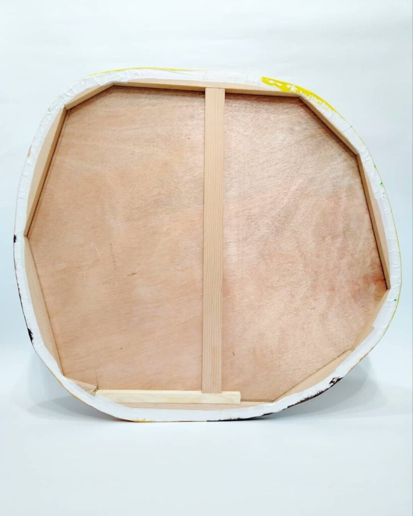 【 噛みなごちゃん 】 November 2021 Wood, drawing paper, acrylic paint 620 × 550mm Back Rin Northwind