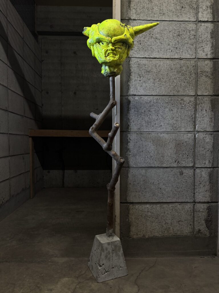 【 F 】
June 2022
Stone clay, wood, screws, concrete.
Overall view
Rin Northwind
リン ノースウィンド