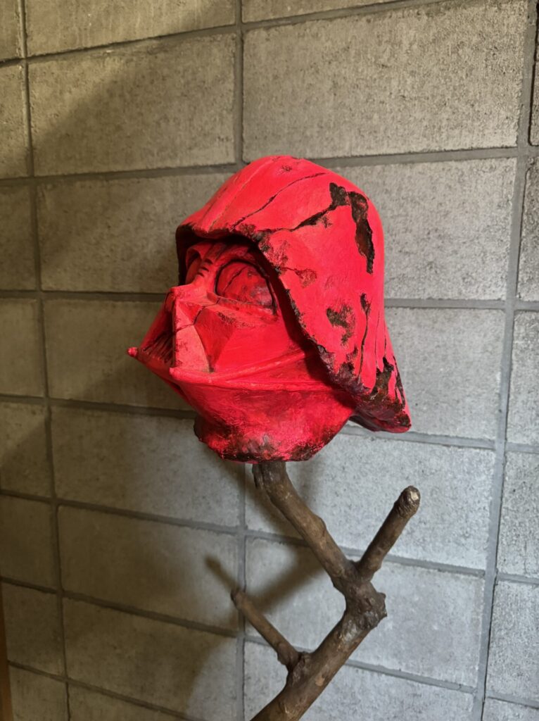 【 D 】
June 2022
Stone clay, wood, screws, concrete.

Rin Northwind
リン ノースウィンド