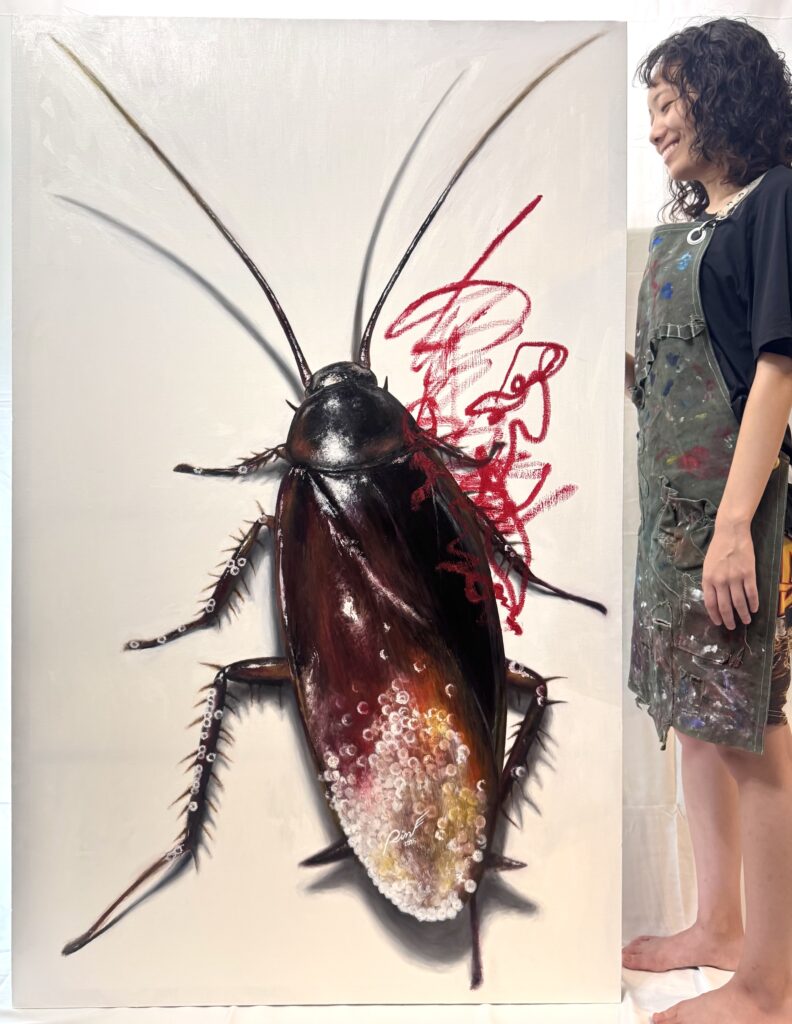 【ゴキブリにRouge Coco 444 Gabrielle】 July 2025 Oil paint on canvas 1550×960mm 
With artist
Rin Northwind
リン ノースウィンド