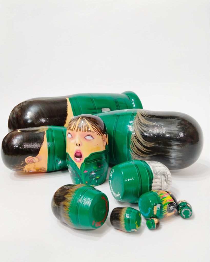 【Teenage Journey】
Wooden matryoshka dolls (set of 10), acrylic paint
August 2021

Rin Northwind
リン ノースウィンド