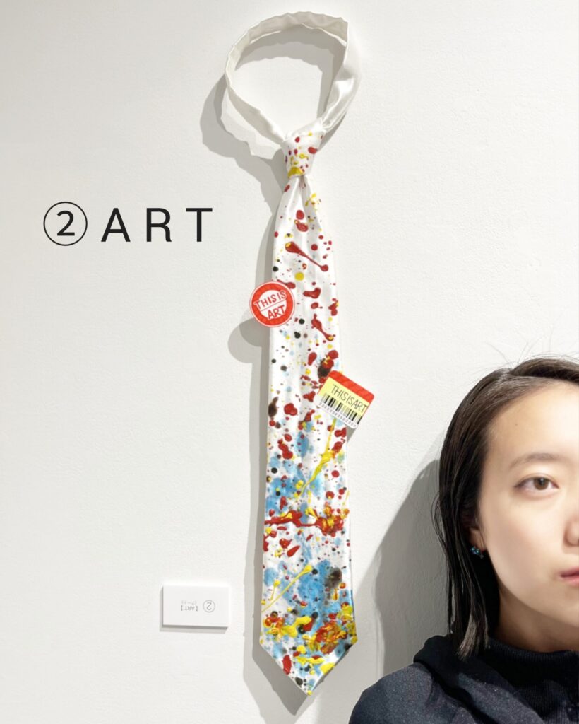 【ＡＲＴ】
2023
Polyester fabric, acrylic paint, glue, wood powder, food coloring, paper, pen
＋resin, styrofoam container, plastic container, plastic spoon, bamboo skewer, wooden chopsticks
With artist
Rin Northwind
リン ノースウィンド