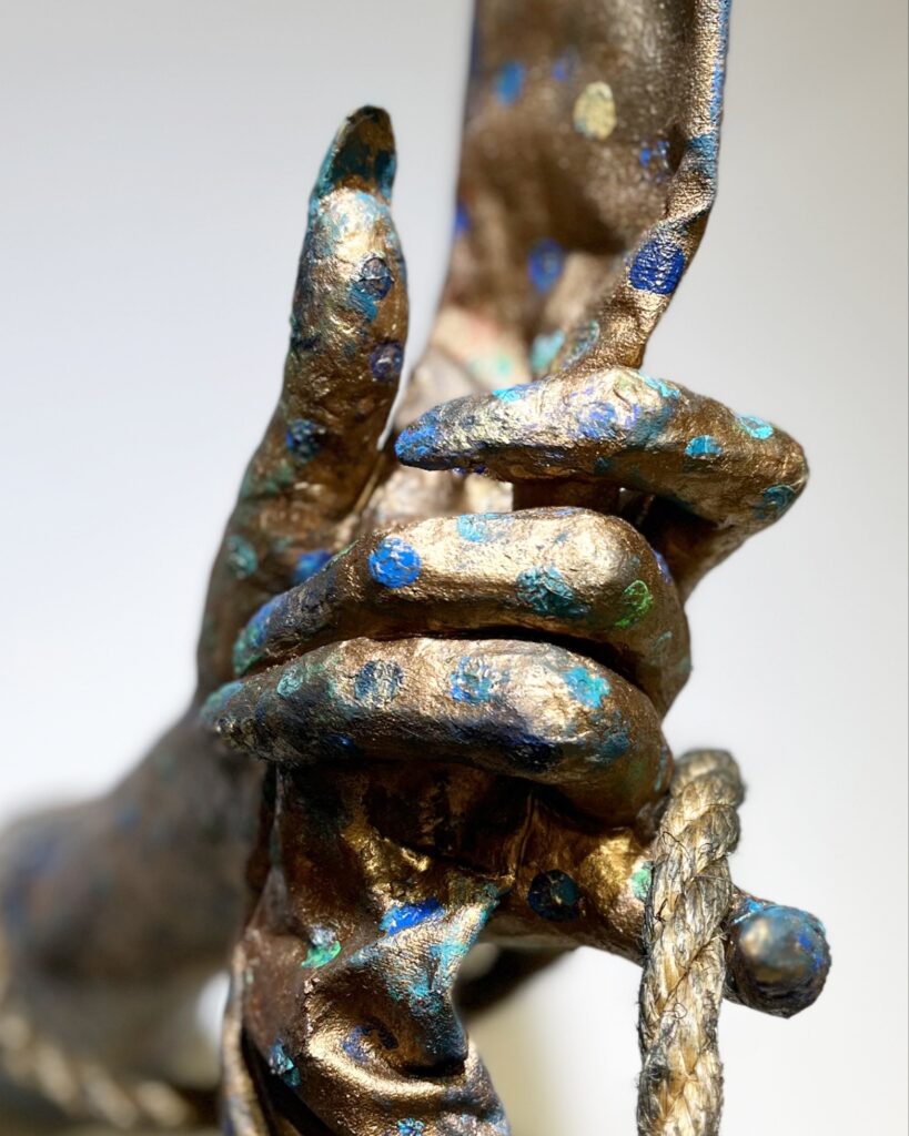 【SALOME】
2023
Handmade necktie, rope, stone clay, acrylic paint, water-based paint, phosphorescent paint
Detail5
Rin Northwind
リン ノースウィンド