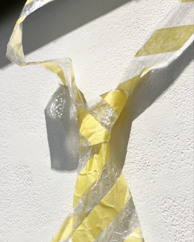 【saran wrap tie】 Plastic wrap, masking tape Detail Rin Northwind