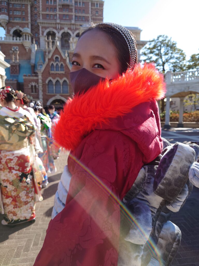 【成人の晴れ着】(traditional festive kimono)
January 2023
Fabric, faux fur, Swarovski crystals, acrylic paint
At the ceremony2
Rin Northwind
リン ノースウィンド