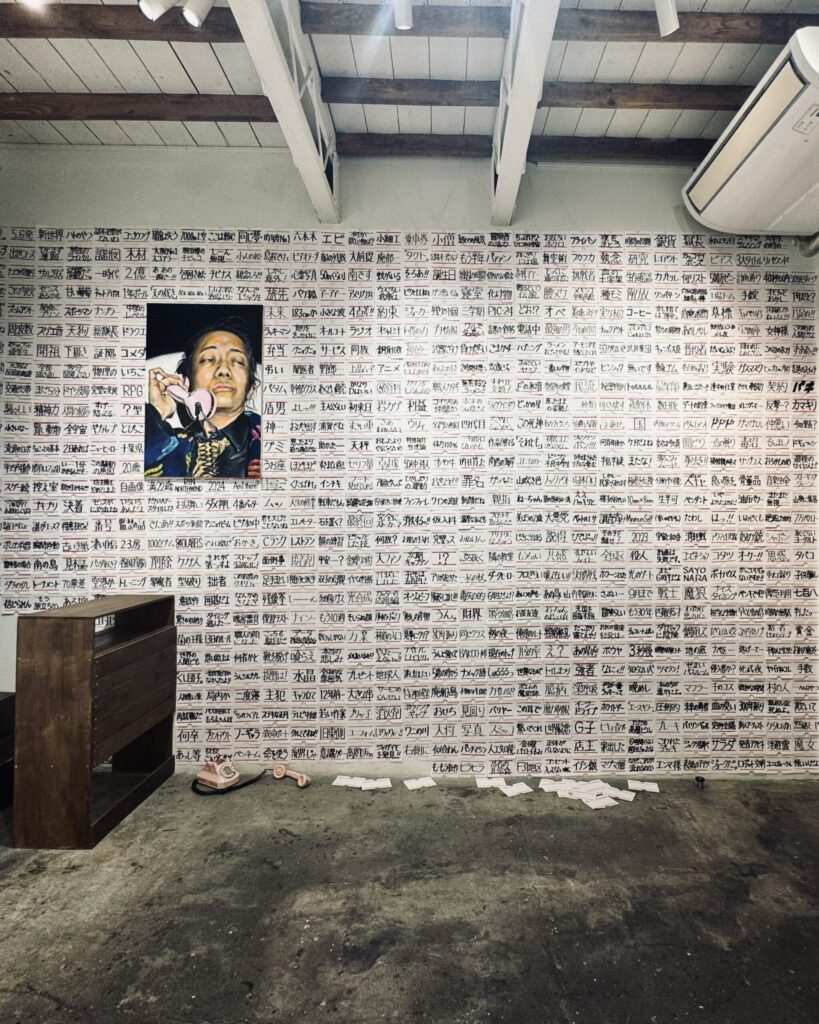 【840 LABELS】 2025 postcards, POSCA paint markers, water-based markers 4m×3m Rin Northwind リン ノースウィンド