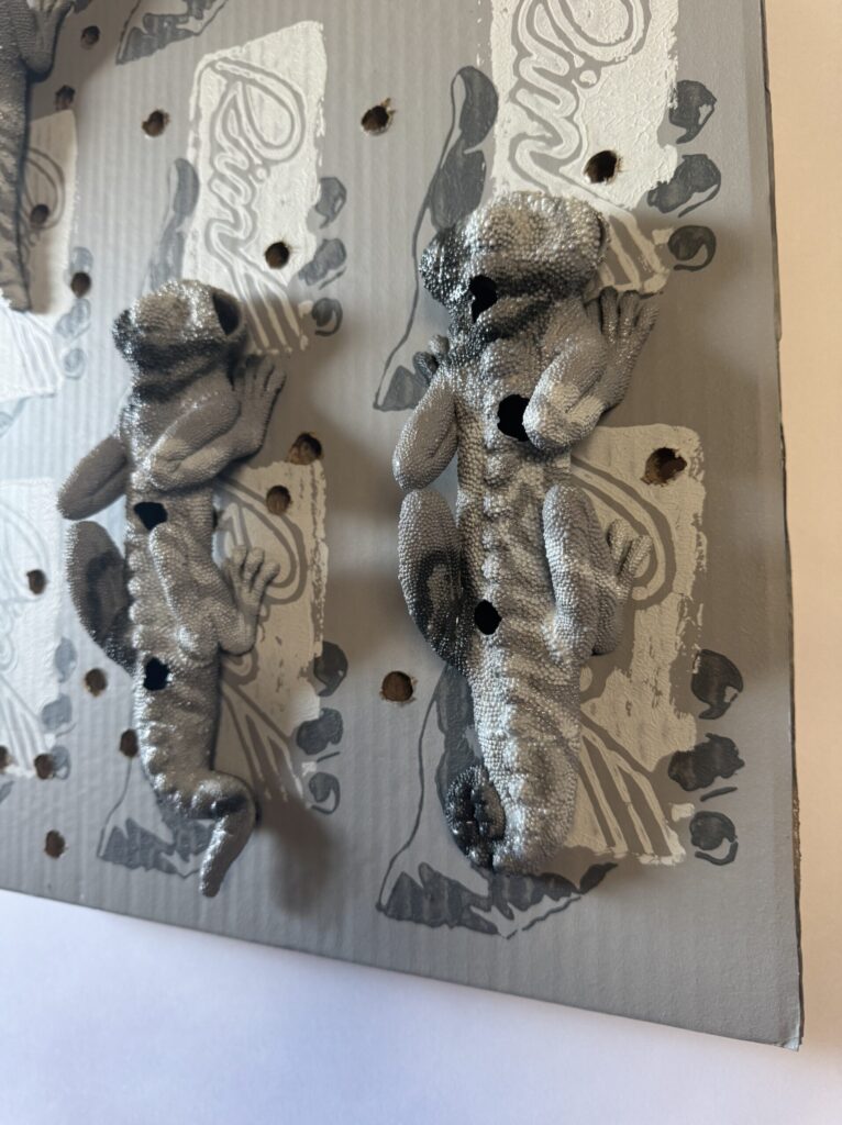 【猛毒SESSION #014】 2024 Resin, cardboard, acrylic paint, water-based paint, magnets, wooden frame, varnish H:600 W:450 D:44 Price(TWD): 40,000 Rin Northwind